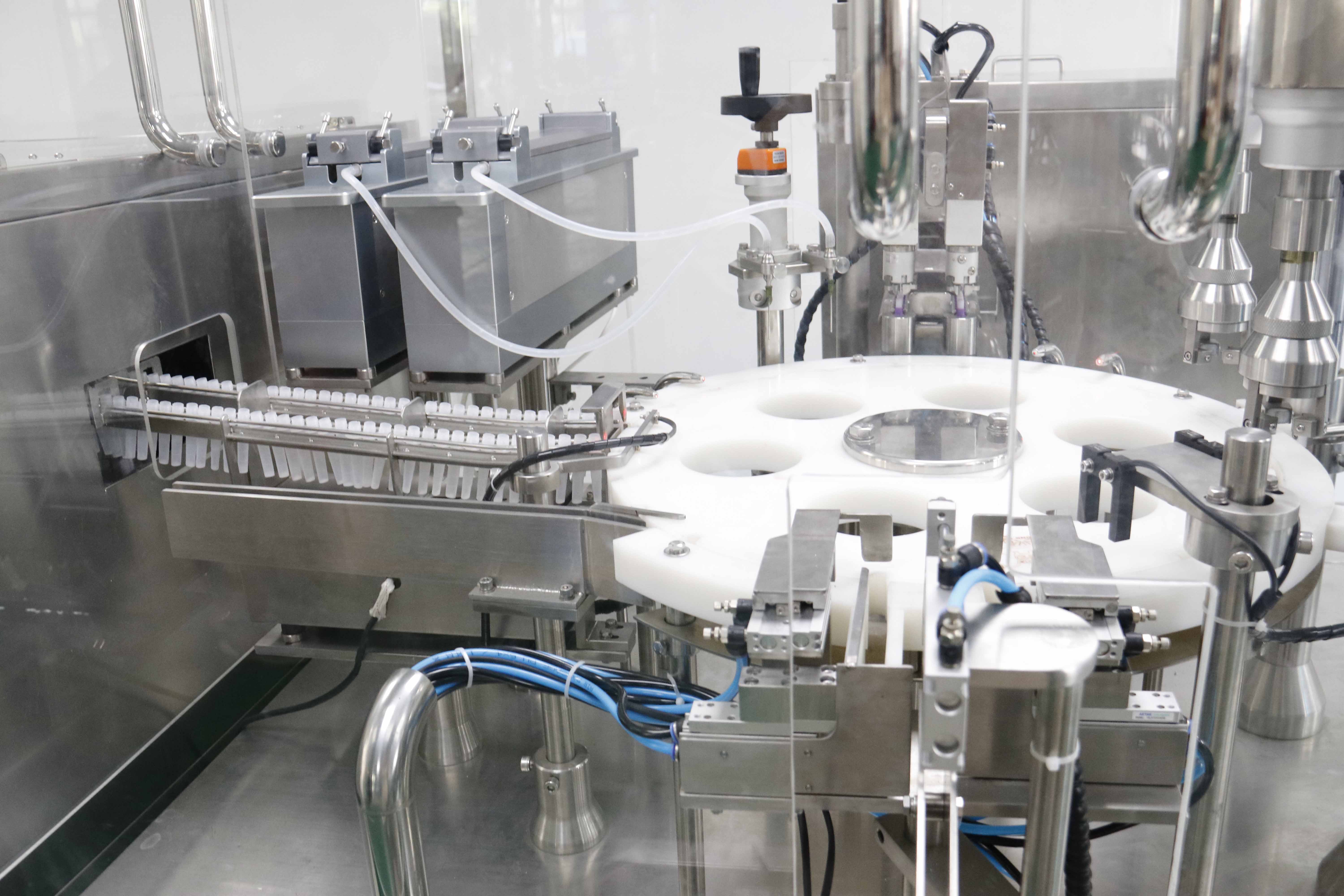 1735545216799100.jpg 深度了解智能灌裝機(jī)2.jpg