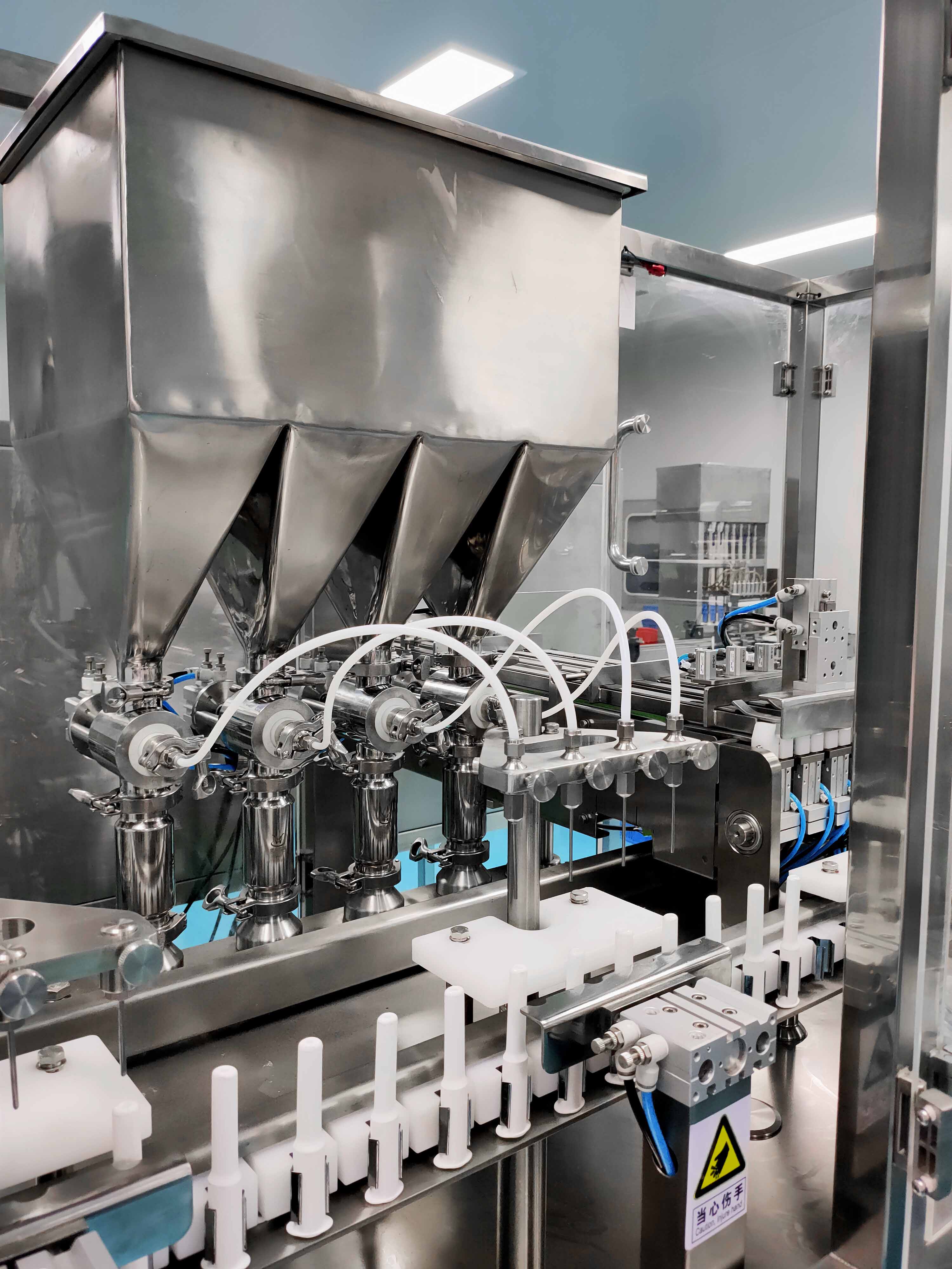 1735545231363231.jpg 深度了解智能灌裝機(jī)3.jpg